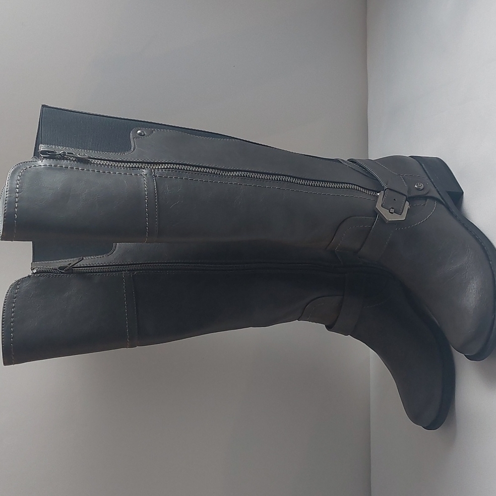 G By Guess boots womens gray size 5½‎ M